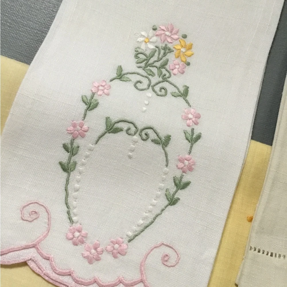 5 Vintage Springtime Embroidered Linen Hand Towels